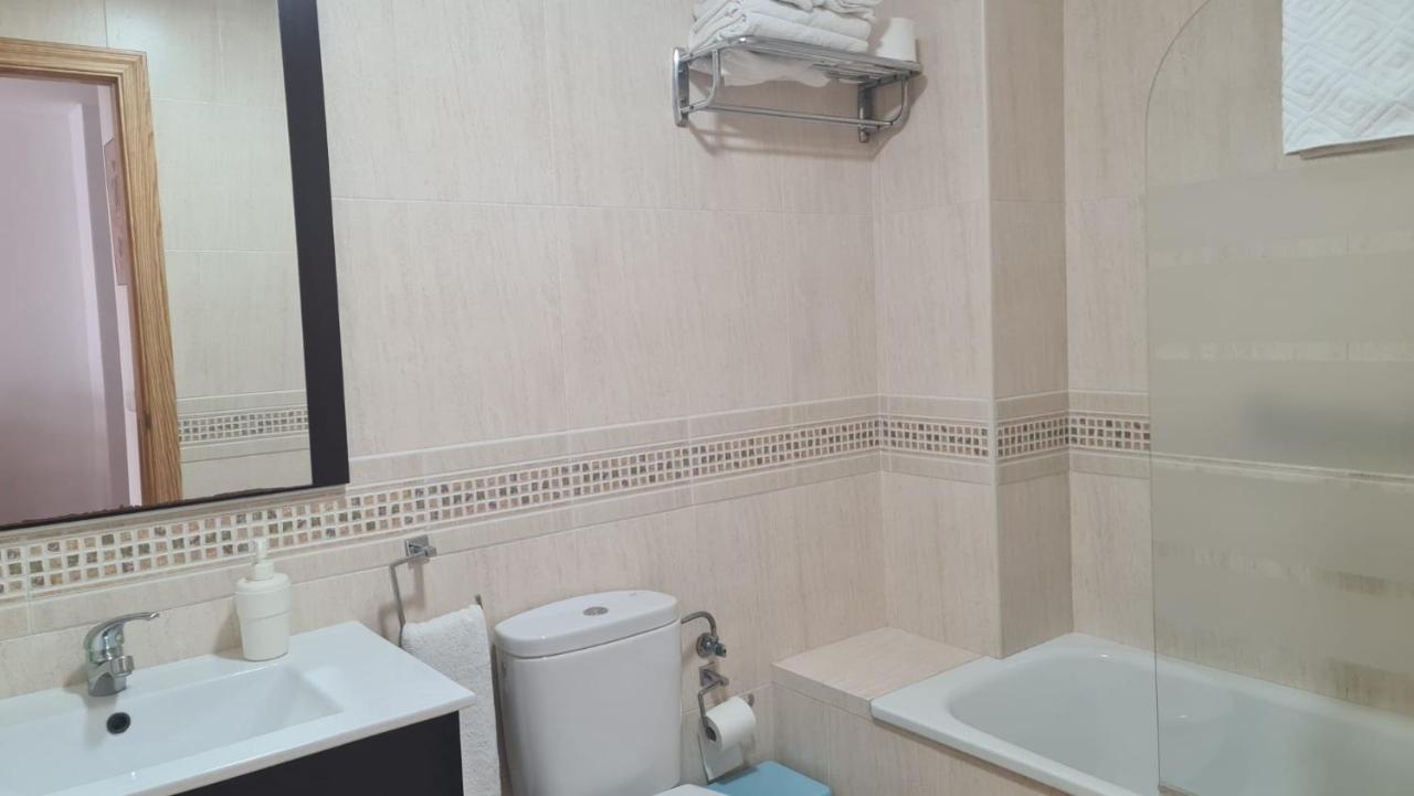 Apartamentos El Barrio Nerja Bagian luar foto