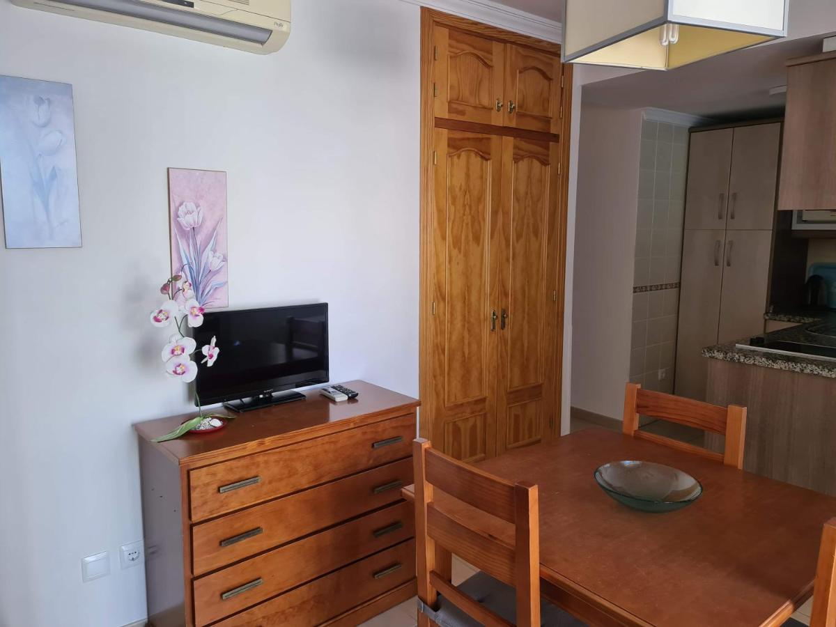 Apartamentos El Barrio Nerja Bagian luar foto