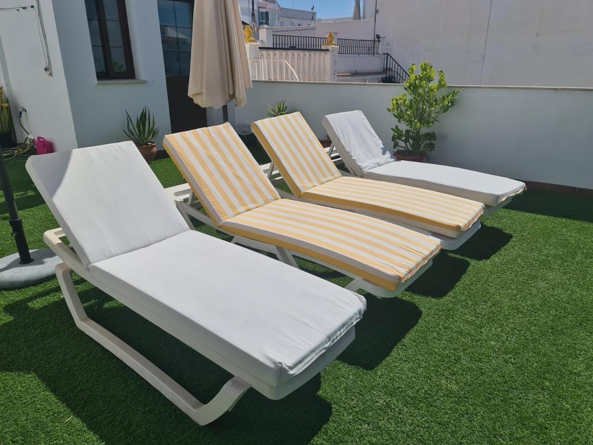 Apartamentos El Barrio Nerja Bagian luar foto