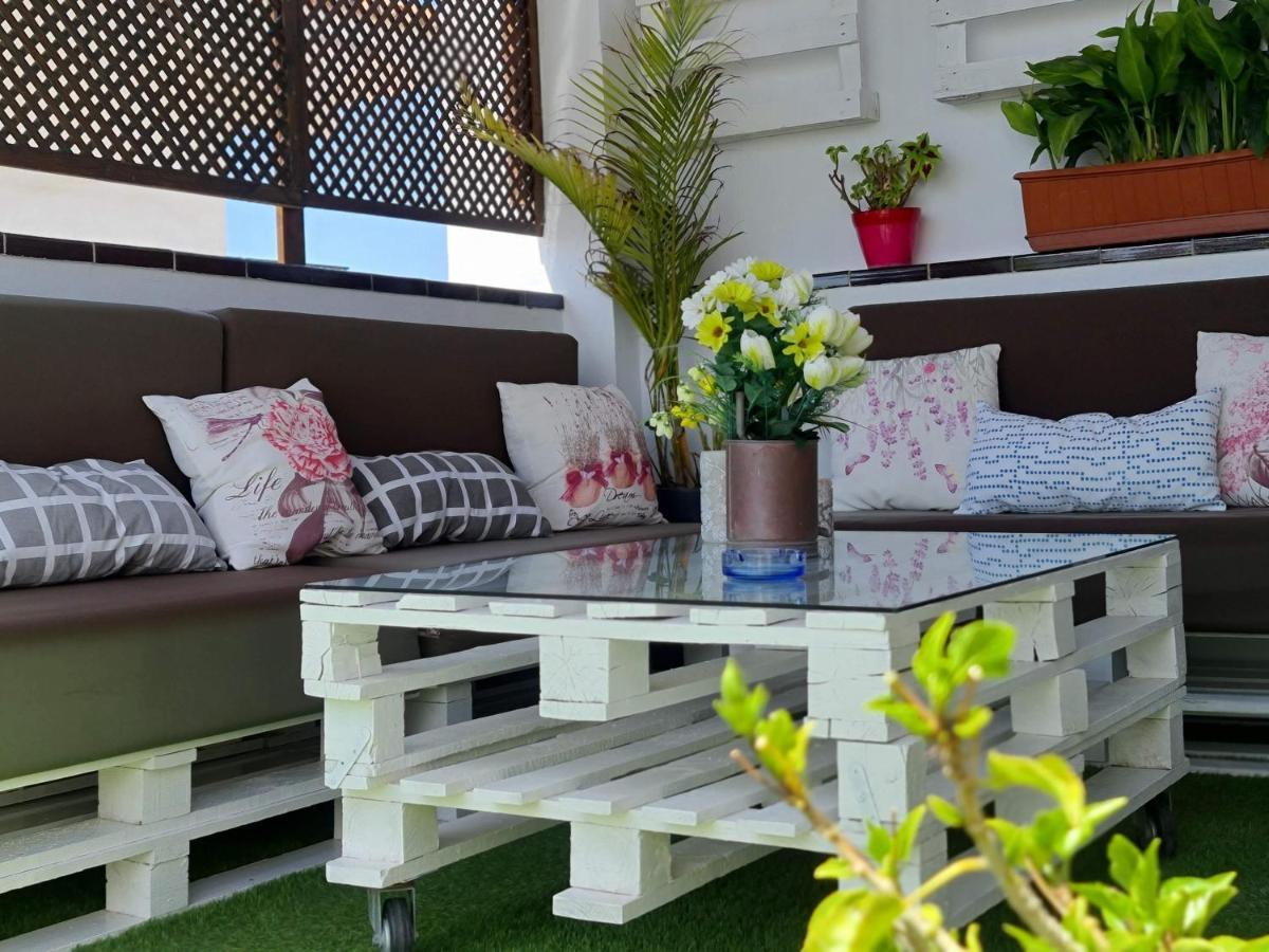 Apartamentos El Barrio Nerja Bagian luar foto