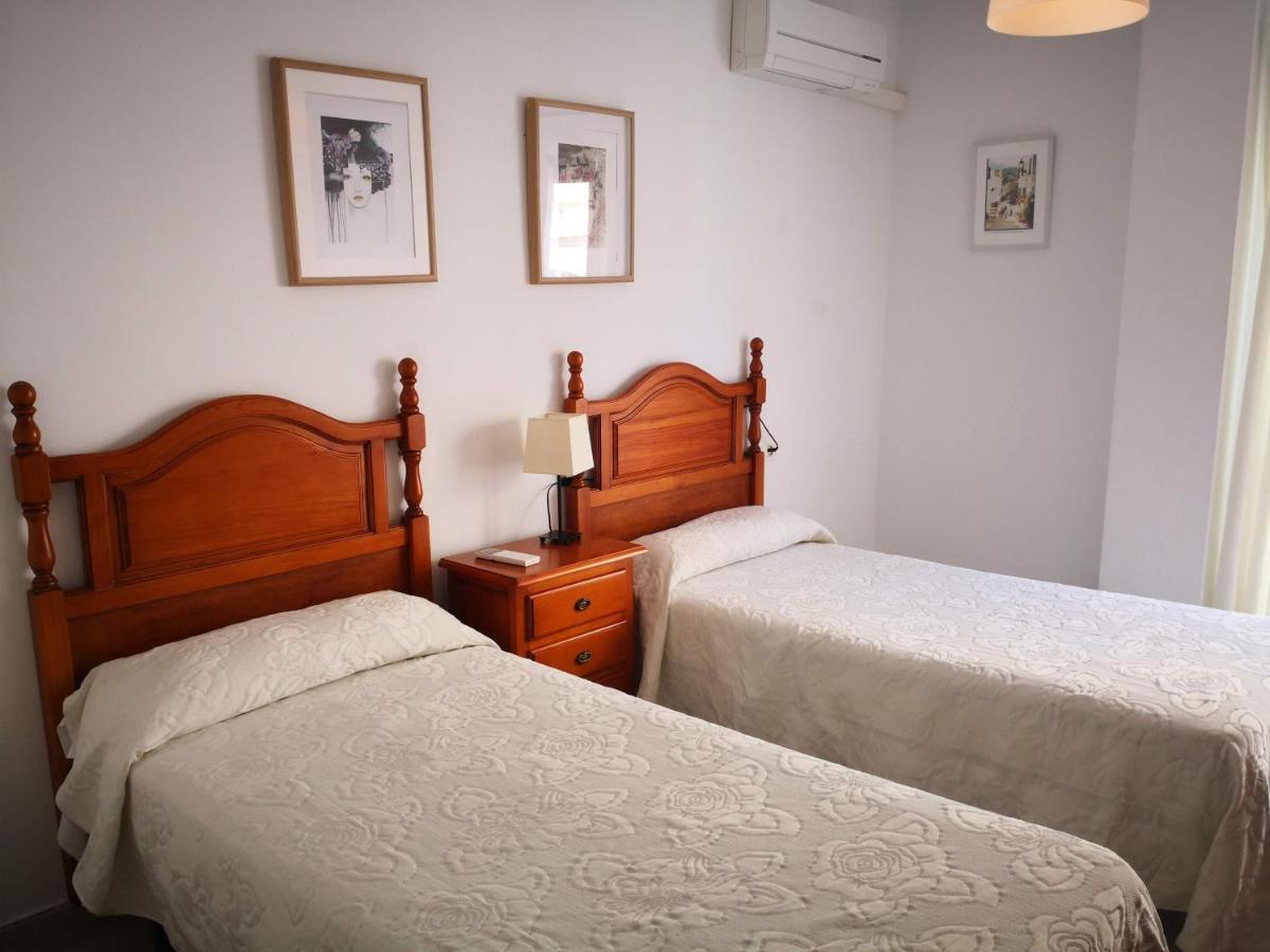 Apartamentos El Barrio Nerja Bagian luar foto
